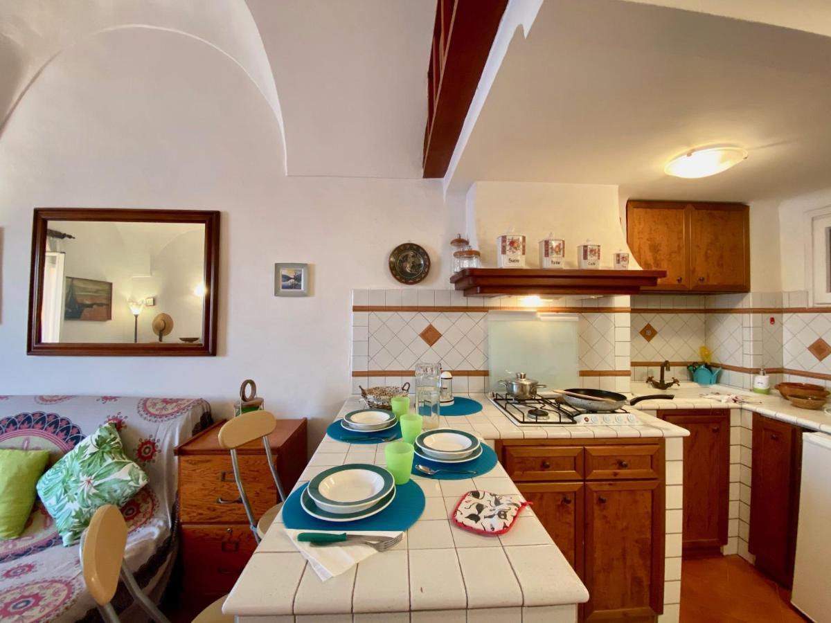 Holidaycasa Romano - Vacanza Nel Cuore Di Сперлонга Екстериор снимка